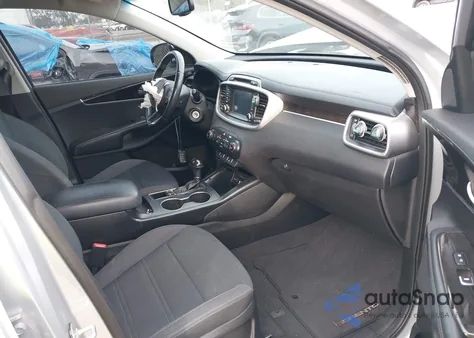 2017 Kia Sorento 2.4L Lx z USA, uszkodzony, nr VIN 5XYPG4A32HG246967